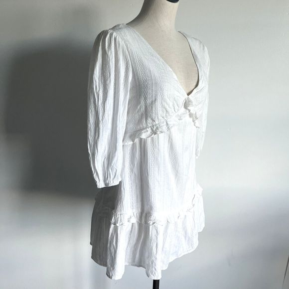 LUSH White V-Neck Ruffle Top Keyhole Tie Back Lined Cotton Small - Picture 10 of 12